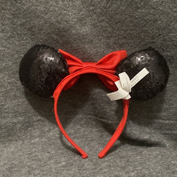 Minnie Mouse Ears - Picture 2 of 3
